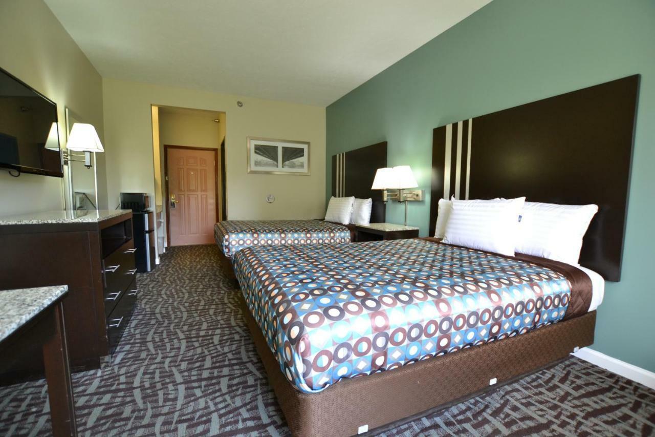 Relax Inn Motel And Suites Omaha Exterior photo